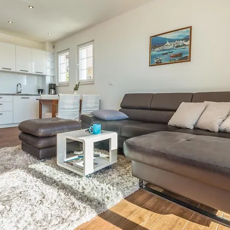 Villa Brela Apartman *